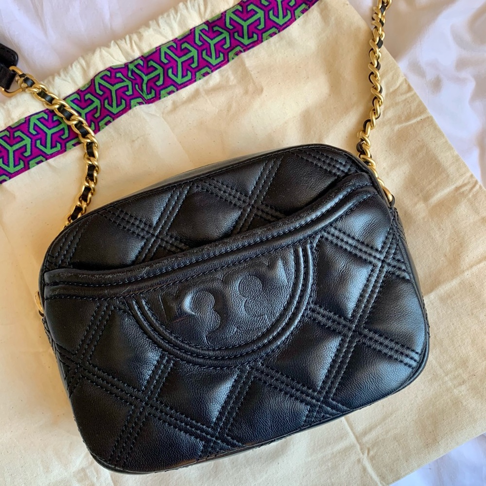 Tory Burch Fleming Quilted Leather Camera Bag